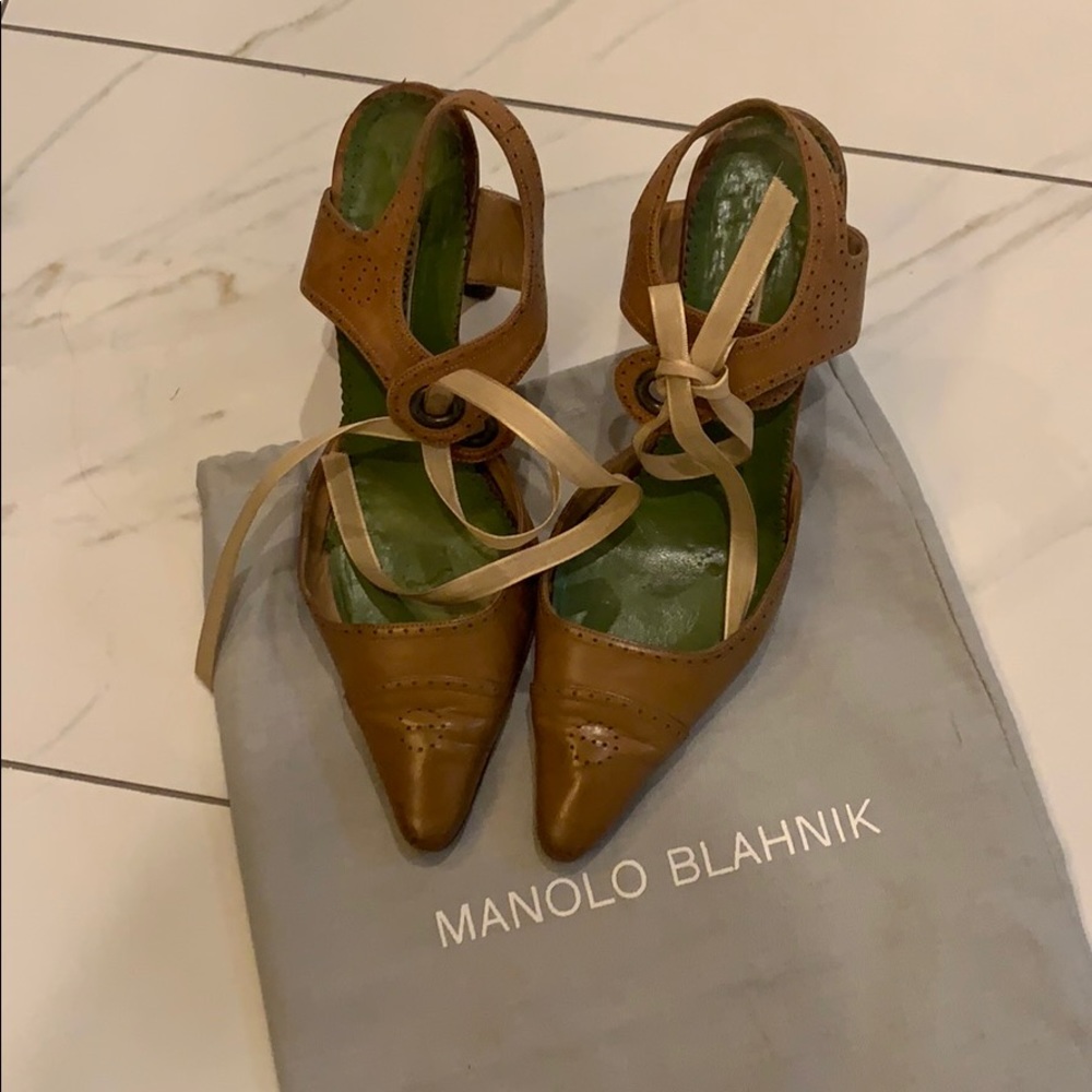 Manolo Blahnik leather strappy pumps